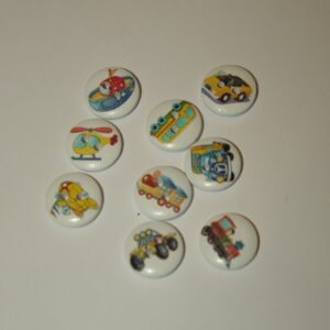 Houten voertuigen knoop rond jongens